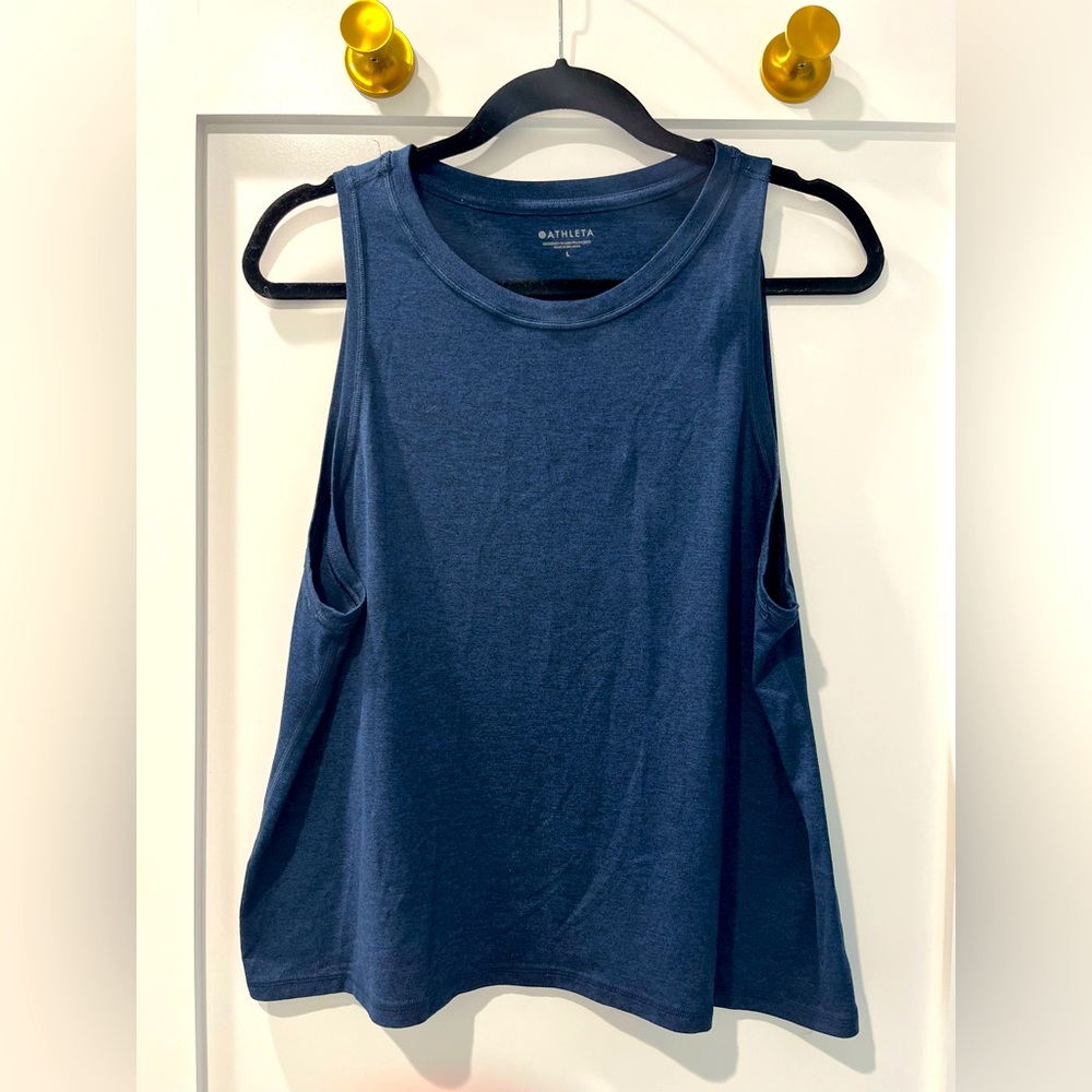 Athleta uptempo tank in navy